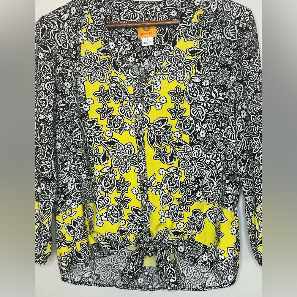 Ruby Rd. Women’s Blouse Black & White W/ Yellow Sz Small 100% Rayon EUC
